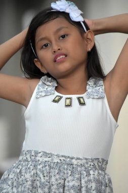 Güzel Filipina istirahat kadın