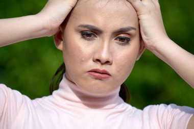 Unutkan bir kadın kadın