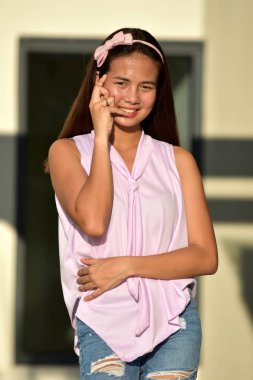 Güzel kadın ve mutluluk