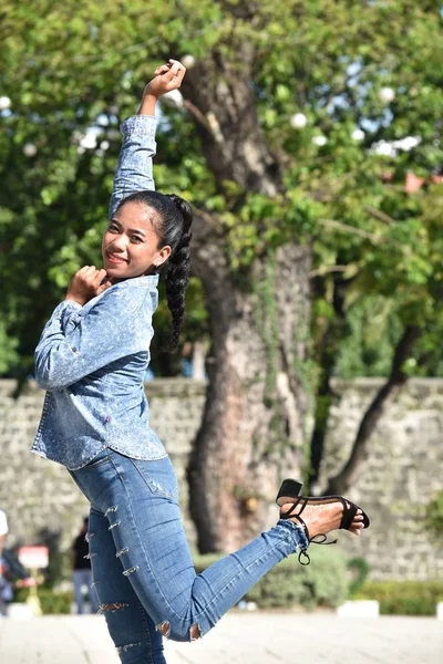 Eğlenceli bir yetişkin erkek