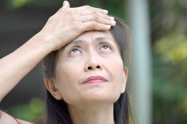 Yetişkin kadın bellek sorunları