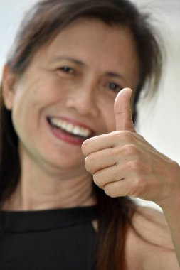 Başparmak yukarıya ile üst düzey farklı Büyükanne