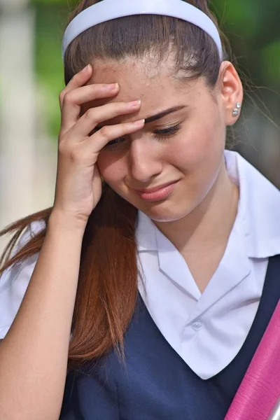 Triste Persona Católica Colombiana Vistiendo Uniforme Escolar — Foto de Stock