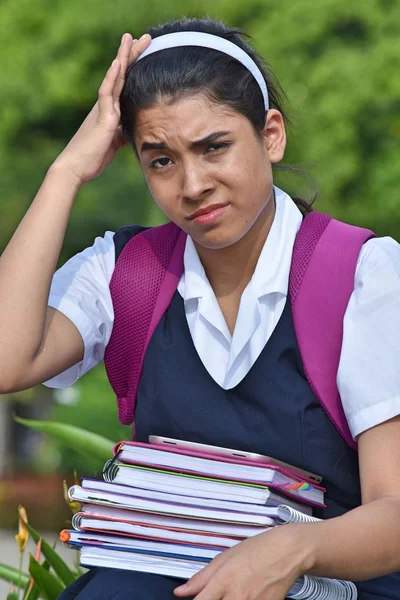 Cattolica Colombiana Studentessa Confusione Indossando Uniforme — Foto Stock