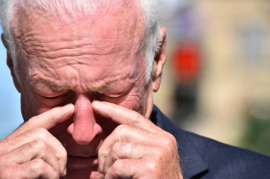 Alerjisi olan bir işadamı