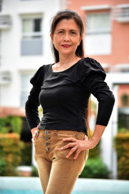 Ciddi bir Asya Gramma