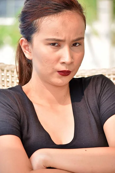 İnatçı bir Asya kişi