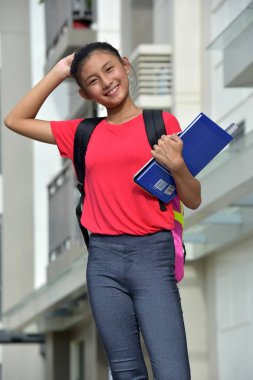 Mutlu kız öğrenci