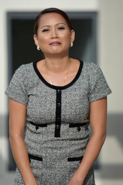 Mutsuz genç Filipina erkek