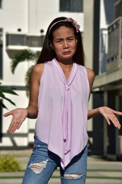 Kararsız bir Asya kişi