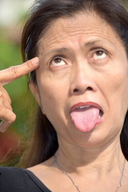 Demans ve eski bir farklı kişi