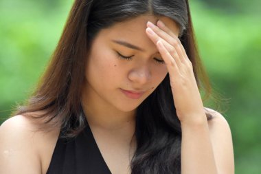 Üzgün bir genç insan