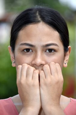 Çeşitli Yetişkin kadın ve korku