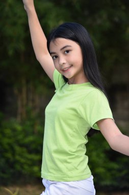 Dans bir Asyalı kız