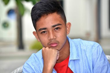 Genç çeşitli Juvenil düşünme