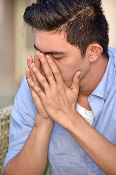 Stressande Stilig Asiatiska Vuxen Hane — Stockfoto