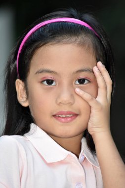 Genç ve güzel bir kişi