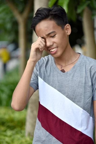 Azjatycki chłopiec płacz — Zdjęcie stockowe