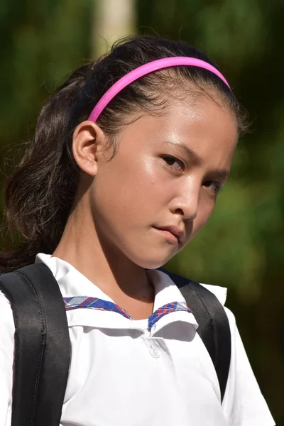 Poco emocional bastante filipina chica estudiante — Foto de Stock