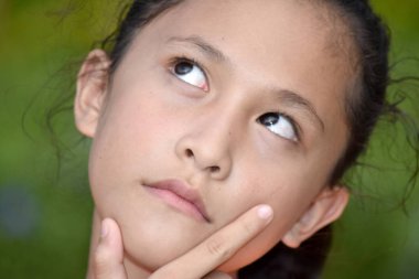 Filipinli Çocuk Karar Verme