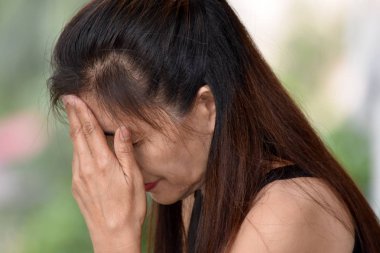 Bir Depresif Filipinli Büyükanne