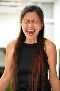 Bir Filipinli Gramma Shout