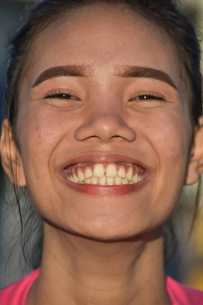 Muito Asiático Feminino Sorrindo — Fotografia de Stock