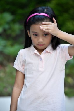 Endişeli Çeşitli Kadın Ergenler