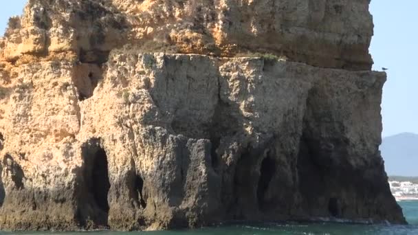 Water Hitting Rock Formation — Stock Video