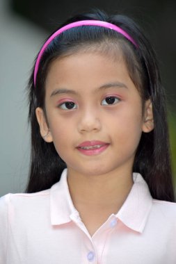 Ciddi Bir Kadın Tween