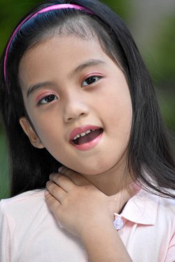 Boğaz Ağrısı ile Tween