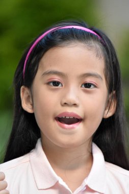 Güzel Filipinli Çocuk Ve Mutluluk