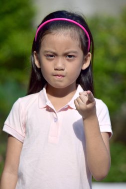 Kızgın Genç Asyalı Çocuk