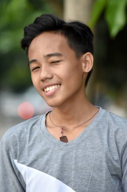 Erkek yavru ve mutluluk