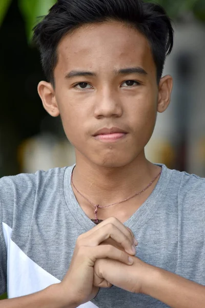 Azınlık erkek ve öfke