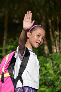 Dostu Pretty Asya Kız Öğrenci Üniforma giyen