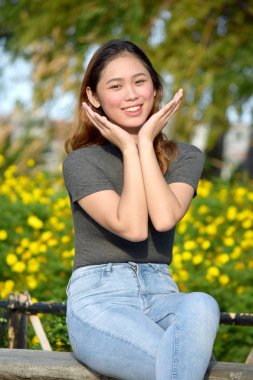 Sürpriz bir Filipina kişi