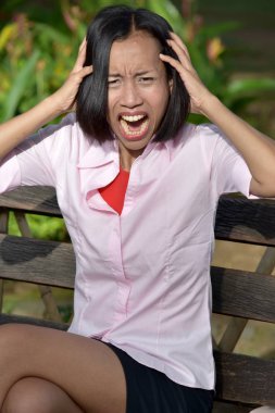 Stres altında genç çeşitli kadın