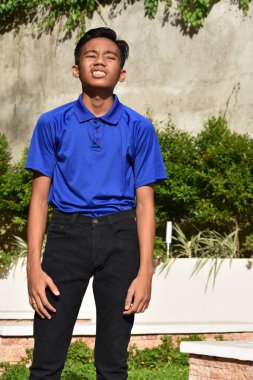 Şaşkın Bir Çocuk Gençliği