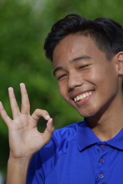 Tamam İyi Görünümlü Farklı Erkek