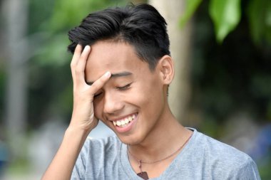 Bir Erkek ve Kahkaha