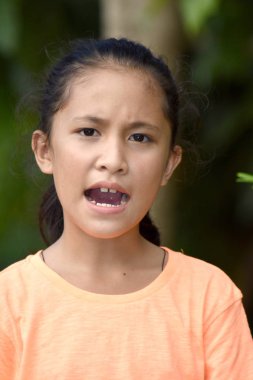 Üzgün Bir Kadın Çocuk