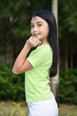 İnce Güzel Kadın Ergen