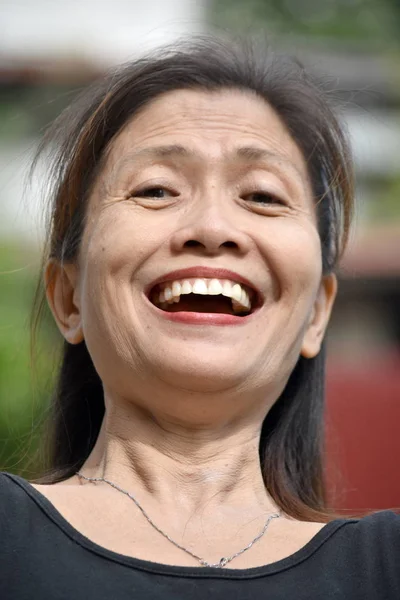 Vrouwelijke Senior en gelach — Stockfoto