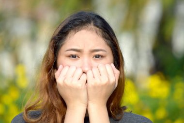 Oldukça azınlık yetişkin kadın korkuyor