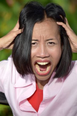 Endişeli bir farklı erkek