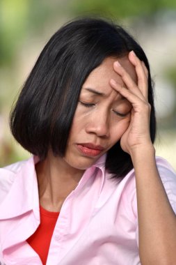 Endişeli genç farklı erkek