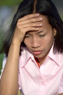 Filipina yetişkin kadın ve Worry
