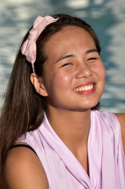 Mutlu genç çeşitli kadın