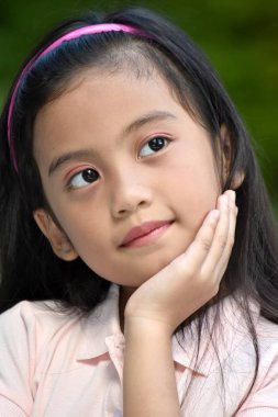 Genç farklı kadın ve endişe